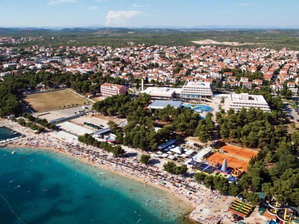 Apartments Milka Vodice Exterior photo